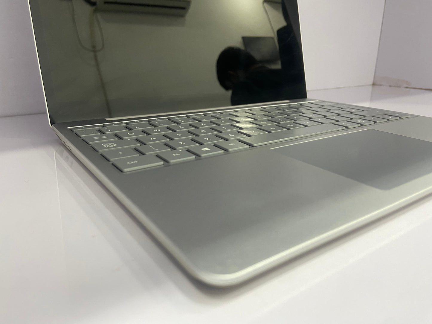 Microsoft Surface Laptop Go – 10th Gen Core i5 | 16GB RAM | 256GB SSD | 12.5” Touchscreen | Intel UHD Graphics | HD Camera