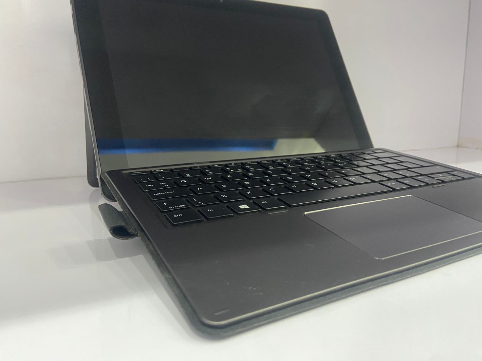 HP Elite X2 1013 G2 – Core i5 8th Gen | 8GB RAM | 256GB SSD | 12.3" FHD Touch | 2-in-1 Detachable Laptop - SurfacePOINT