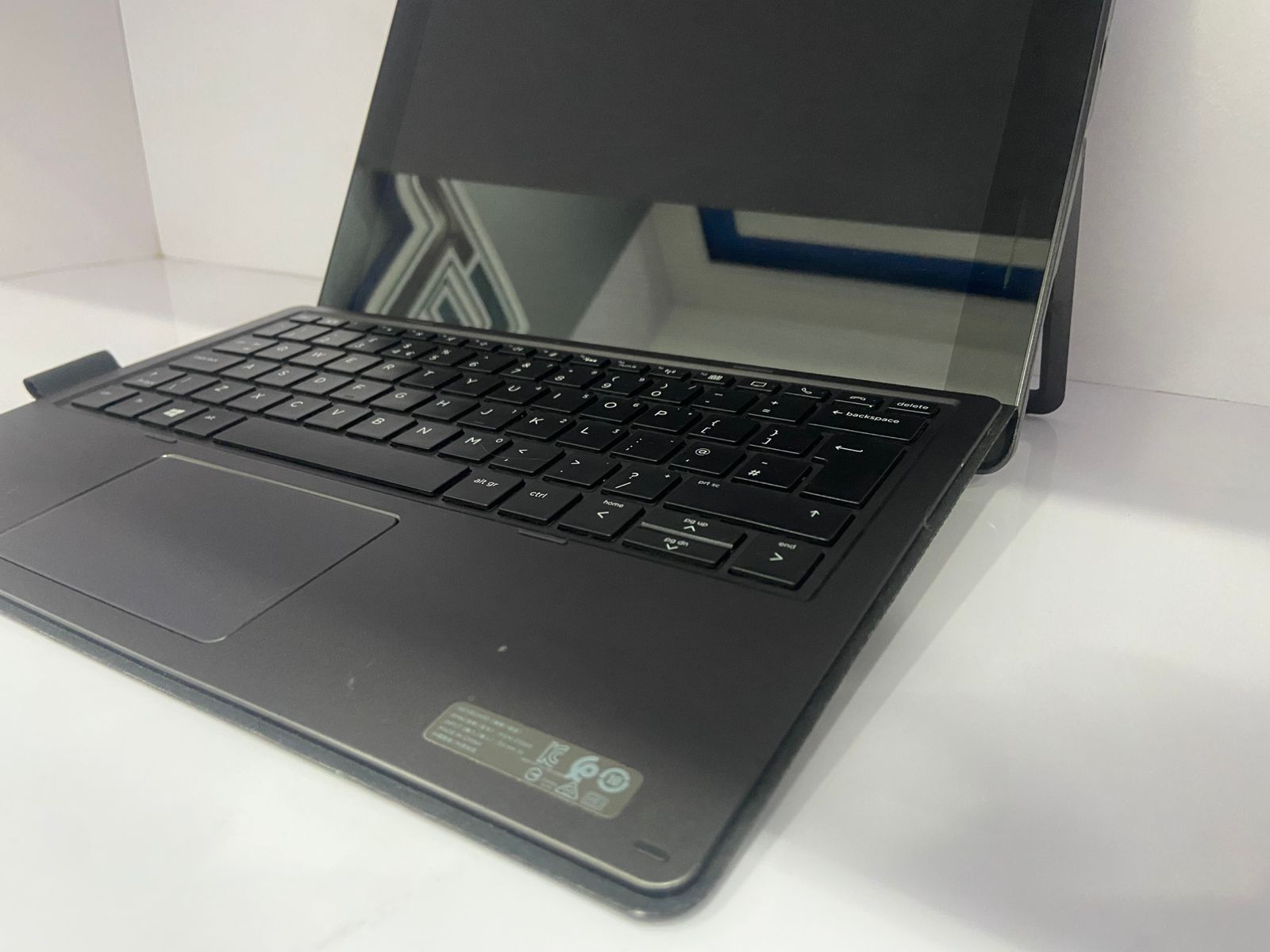 HP Elite X2 1013 G2 – Core i5 8th Gen | 8GB RAM | 256GB SSD | 12.3" FHD Touch | 2-in-1 Detachable Laptop - SurfacePOINT