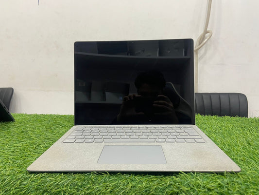 Microsoft Surface Laptop 2 | Core i5 8th Gen | 8GB RAM | 256GB SSD | Touch Display | Long Battery Life