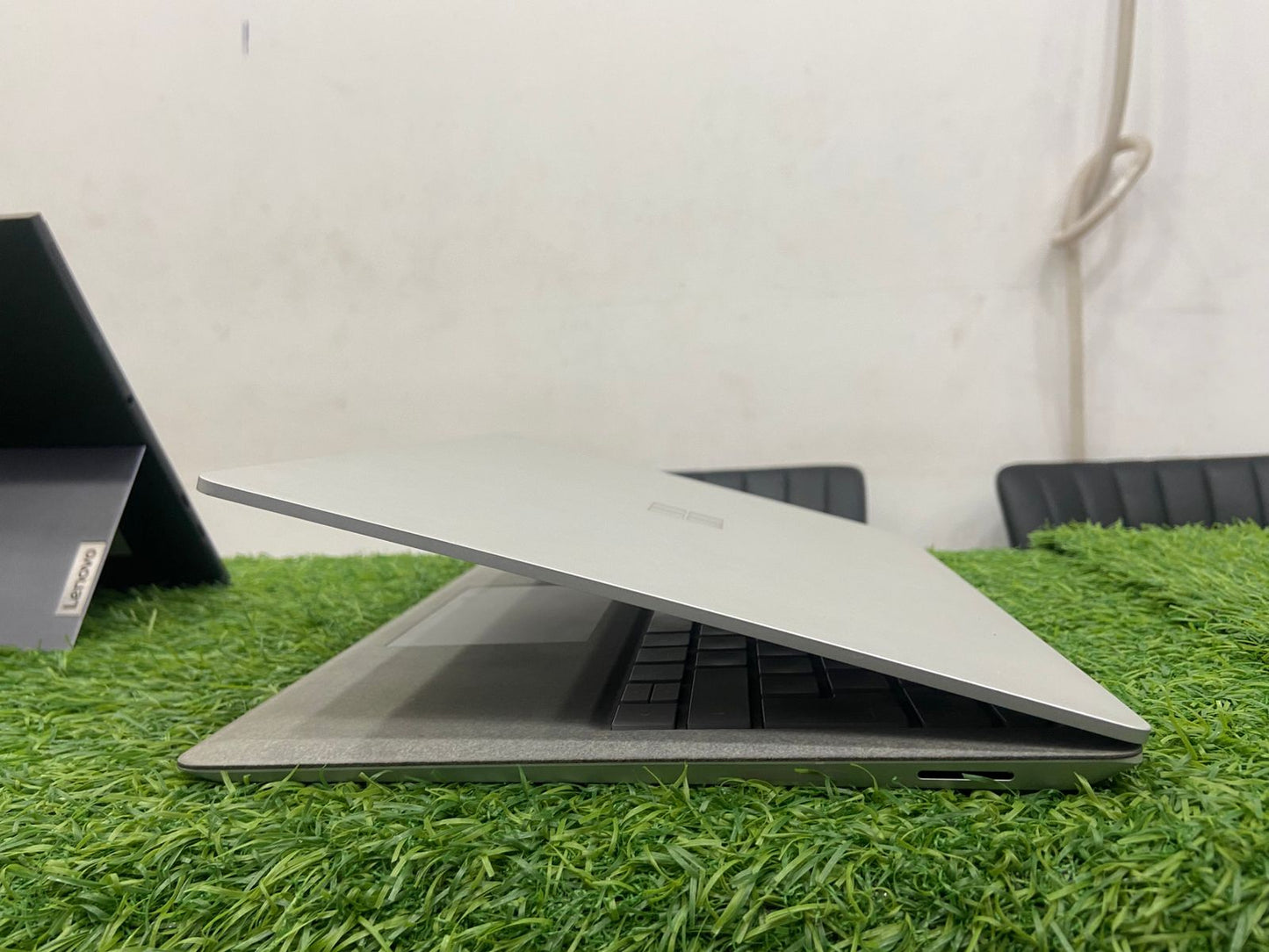 Microsoft Surface Laptop 2 | Core i5 8th Gen | 8GB RAM | 256GB SSD | Touch Display | Long Battery Life