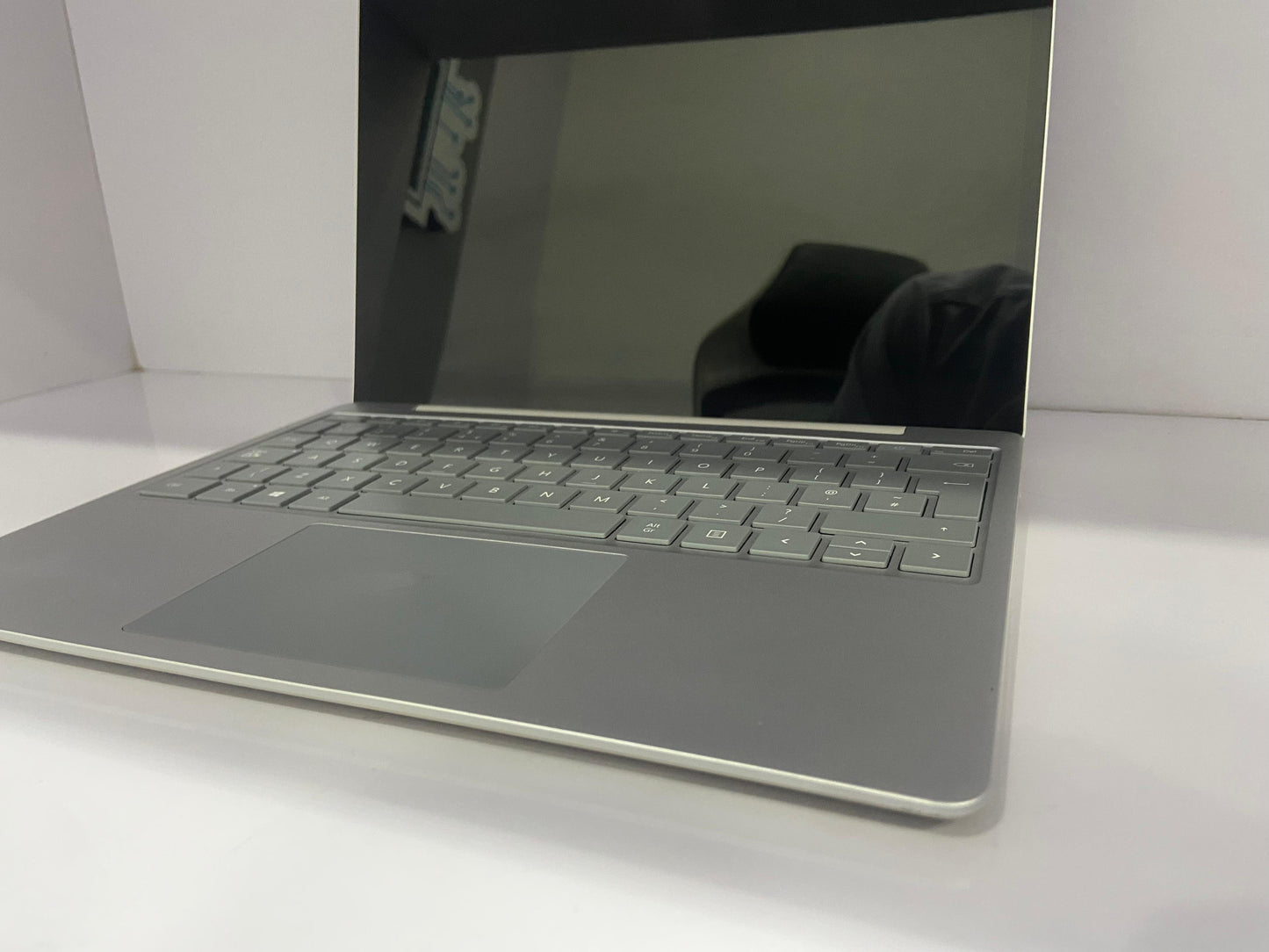 Microsoft Surface Laptop Go – 10th Gen Core i5 | 16GB RAM | 256GB SSD | 12.5” Touchscreen | Intel UHD Graphics | HD Camera